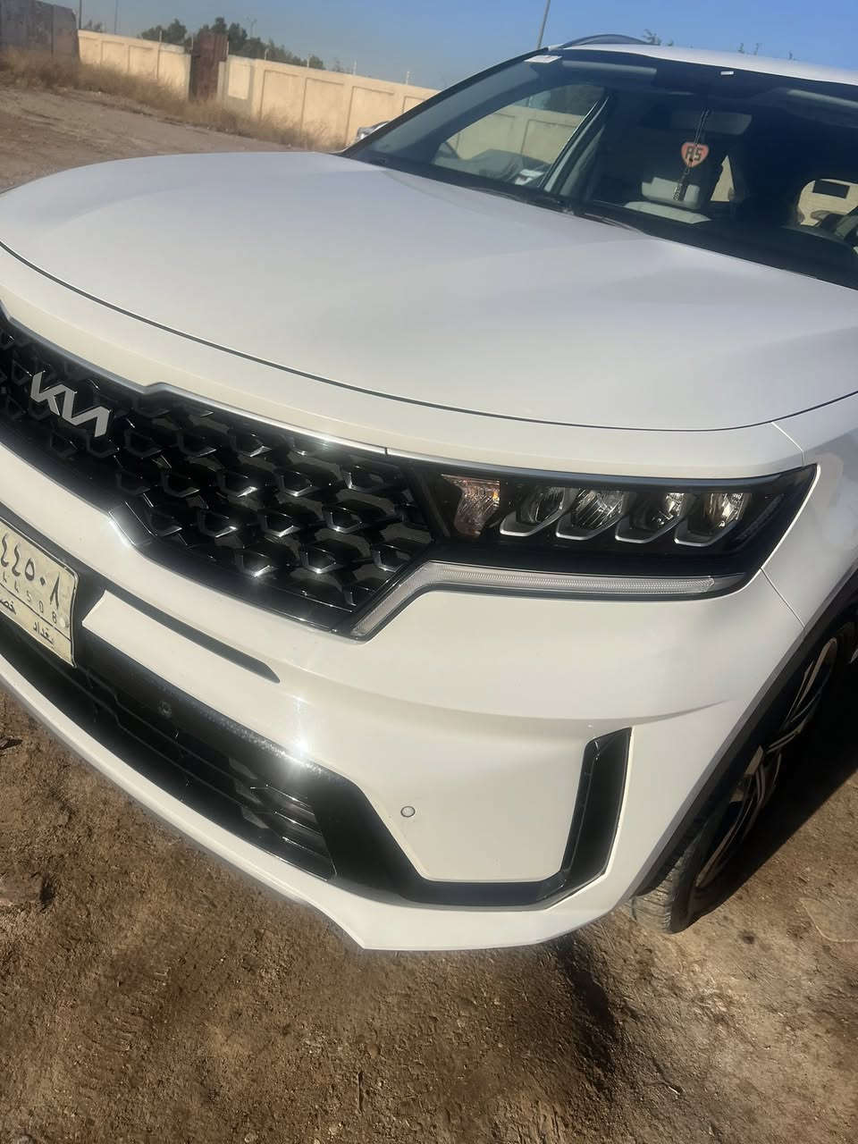 سورنتو موديل 22 خليجي رقم بغداد بسمي  سته سلندر. مكفوله السيارة العنوان المحمودية ناحيه الرشيد. التفاصيل والسعر على خاص رقم. التلفون ***********
