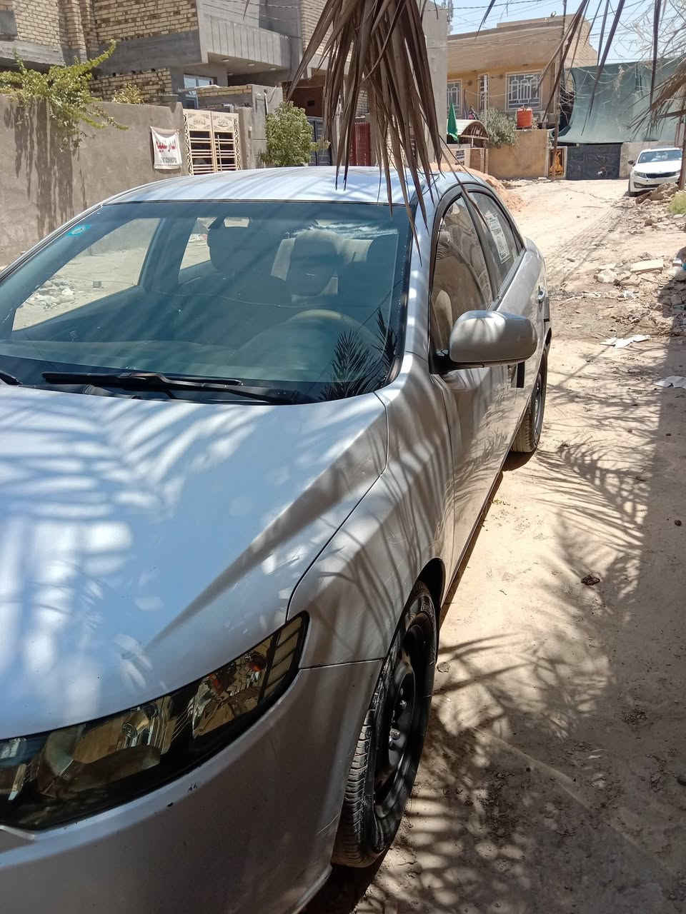 السلام عليكم سيراتو خليجي مكفوله من الضربة والصبغ بيه بارد فقط كير محرك حداديه تخم تاير تبريد جدد رقم بغداد سنويه لل28 تحويل مباشر السعر 85 اتصال ***********
