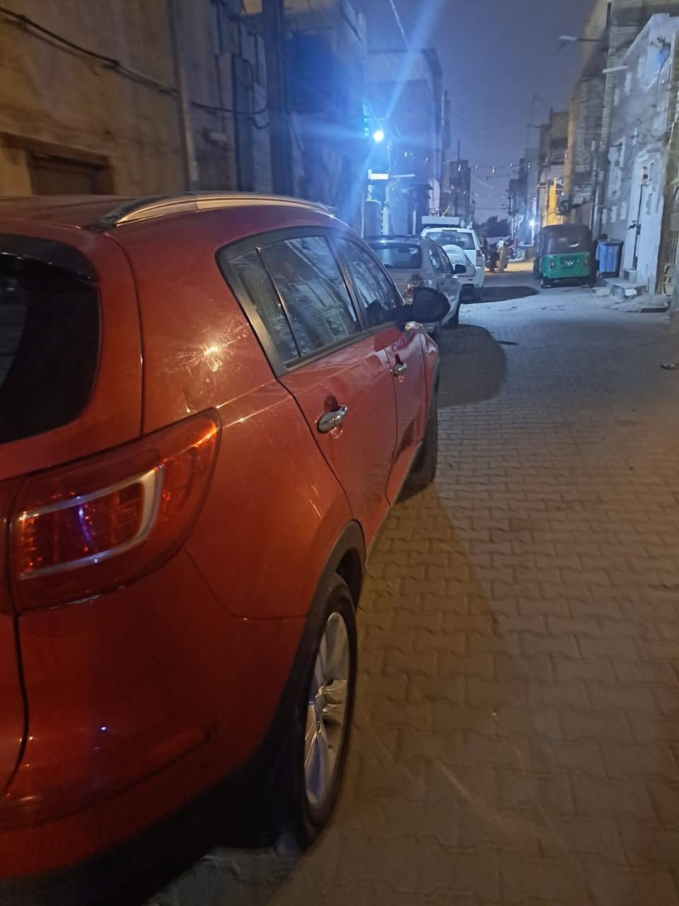 سبورتج ٢٠١٢ خليجي بسمي على وضع الشركه بيهه ضربه بصيطه باللايت وشويه من البنيد وبدلنه البنيد بدون داخل أكرر بدون دواخل والباقي كله بلاد بسمي رقم انكليزي بغداد حي اور *********** بسعر ١٢٣
