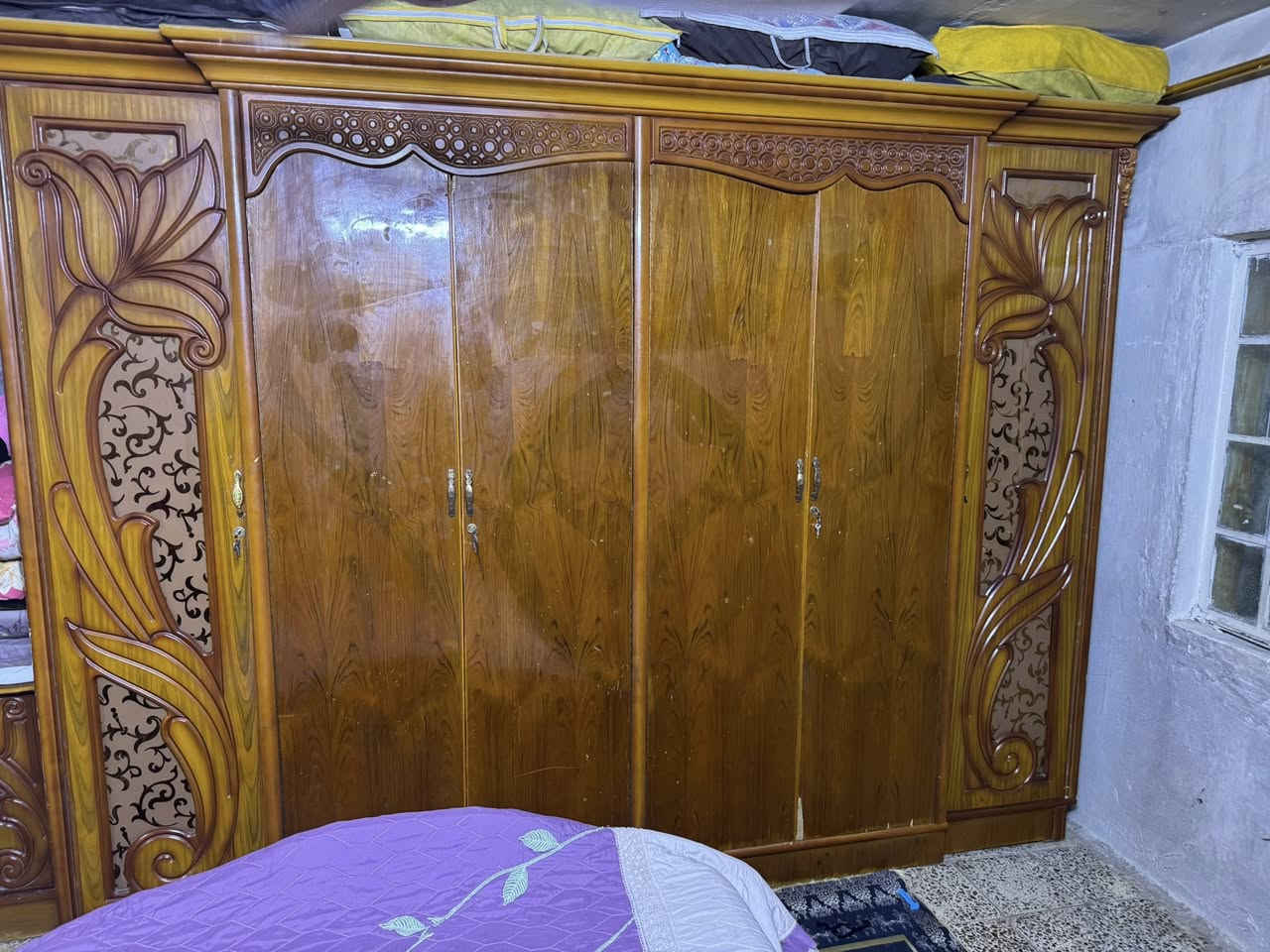 لسلام عليكم غرفتي للبيع آჂ̤ ضرر مابيها فقط محتاحه صبغ تكدرون هذا الضبغ الابيض تصبغون النازل جديد كلشيي مابيهاا أريدها ب ٣٠٠ جبيره ونظيفه وحلوه. ماخذتها ب ٤ ملاين لان خشب ثكيل   وبيها مجال مكاني مدينه صدر قطاع ١٣


**إذا كنت صاحب هذا الإعلان وتريد حذفه لأي سبب، رجاءا أرسل رسالة إلى الدعم الفني**