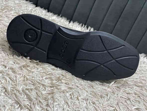 بالەی ئەوەرۆپی مارکەیی ئیکۆ ئۆرجنال ئەسلی قیاس43..99/100 /خاوێن..حذاء باله اوربى ماركه ايكو اورجنال اصلى قياس ٤٣ صناع من سلوفاكيا النضافة 99/100 يوجد توصيل ***********
