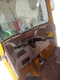 تكتك للبيع رقم انكليزي ونضيفه وحلوة امبدل بوشه وبستم كشر مكفول موديل21...