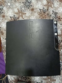 سلام عليكوم عندي بلاي 3 مستعمل ستعمال قليل معا يده واحده1 وشاشه حجم 25...