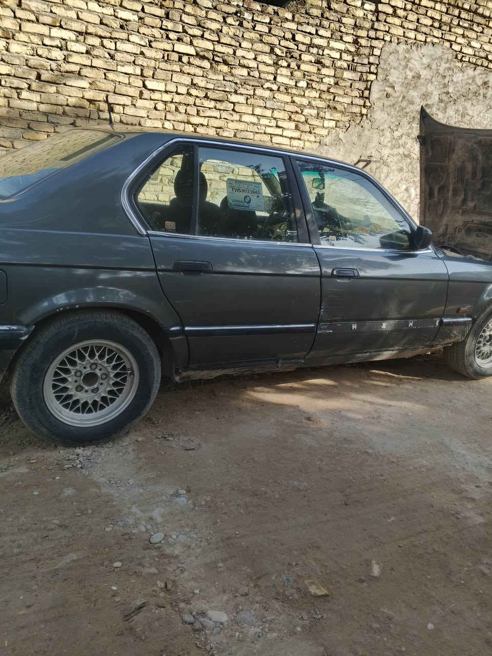 السلام عليكم ورحمة BMW للبيع السياره رقم الماني سنويه جديده مكاني بغداد السعر 40    بيها مجال للطيبين الرقم ***********  ايريد بي وتساب
