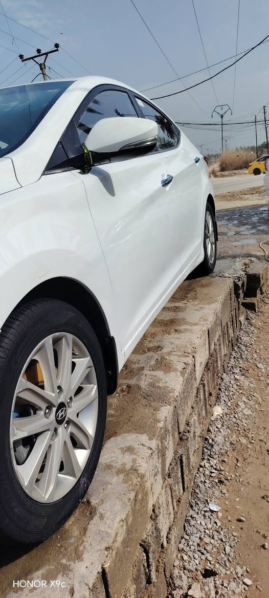 السلام عليكم النترا للبيع موديل 2016السياره الجديده هزه ورقمه سنويه. سياره كفاله عامه من التبديل والصبه مكينه 1800 والمعجون من عدا بارد.سياره ماشيه 120 مكانها في كربلاء.سياره فول من عدل بصمه.سعر 133. ***********
