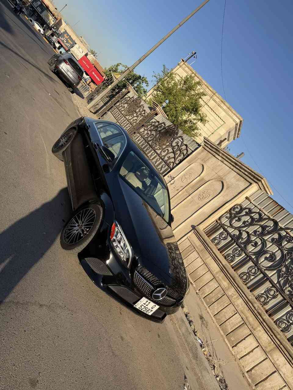 سلام عليكم مارسيدس
C300 

موديل 2021 فول السياره 

ماشيه 52 مايل كير مكينه كفاله شاصي لغد كفاله

حادثها جاملغ خلفي وباب جاملغ امامي مبدل بلادي باب مبدل بلادي بدون صبغ الصبغ جاملغ خلفي 

السياره مغلفه بي بي اف ضمان 10 سنوات 

باسمي شخصياً السعر 245 وبيها مجال مراوس ترهم 

مكاني حي القاهره رقمي 

***********
