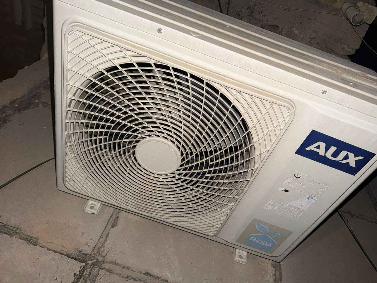 مكاني حي تراث شارع الشبكه
سلام عليكم سبلت طنين قليل استعماله جدأ نضيف السعر ٥٠٠ وبي مجال


**إذا كنت صاحب هذا الإعلان وتريد حذفه لأي سبب، رجاءا أرسل رسالة إلى الدعم الفني**