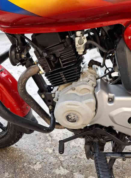 السلام عليكم دراجه بوكسر موديل ٢٠١٩ رقم وسنويه ابسمي قبل سبوع حولتها  سعرها ١٧٠٠ مكانها بغداد الدوره ولي عنده مراوس بدراجه يراني ويدفع فرق عادي رقمي ***********
