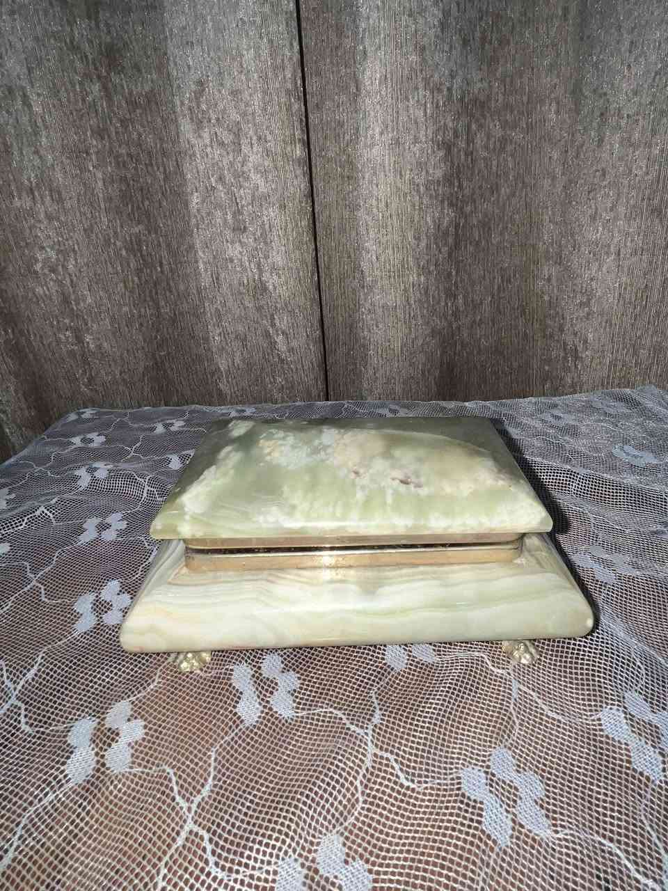 سيت مكتبي أنتيك من حجر اينوكس للبيع *********** واتساب
