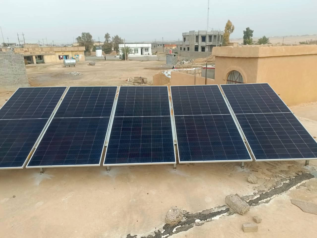 بالنقد او بالاقساط نشدلك منظومتك 🚨🚨🚨
#عروووووووووض_جديدة 🔥🔥🔥🔥🔥🔥🔥
#لاتحير_ولاتحتار_شركة_الواثق_أفضل_اختيار 
.................................................................. 
بفضل الله وبحمده قامت كوادر شركتنا (شركة الواثق للطاقة الشمسية) بنصب منظومة طاقة شمسية منزلية لأحد زبائن شركتنا الكرام في #المسيحلي
وكانت تفاصيل المنظومة... 
_________________________
1_الواح ايرااا (625)واط عدد(5)🌞 ضمان (10)سنة 

2_ بطارية ليثيوم #كيو_اس   حجم(10)كيلو واط عدد(1)
 🌞ضمان (5)سنة 
3_انفيرتر #فيفا حجم (6.5) كيلو واط عدد(1) 🌞 ضمان (1)سنة 

العرض الاقوى تحطيم الاسعار 🔥 🔥 🔥 🔥 🔥 🔥
العرض الاول 🔥 🔥 🔥
ا
القدرة : 15 نهاري و 15 ليلي 
الألواح: 625 واط ضمان عشر سنوات عدد7
البطارية: ليثيوم حجم 15 كيلو ظمان 5 سنة
الانڤيرتر :حجم 6 كيلو ضمان سنة واحدة

العرض الثاني 🔥 🔥 🔥

القدرة : 10 نهاري و 10 ليلي 
الألواح: 625 واط ضمان عشر سنوات عدد 5
البطارية: ليثيوم حجم 10 كيلو ظمان خمس سنوات
الانڤيرتر :حجم 6 كيلو ضمان سنة واحدة

العرض الثالث 🔥 🔥 🔥

القدرة : 10 نهاري و 7 ليلي 
الألواح: 625 واط ضمان عشر سنوات عدد5
البطارية: ليثيوم حجم 7.5 كيلو ظمان خمس سنوات
الانڤيرتر : حجم  4 كيلو ضمان سنة واحدة

العرض الرابع 🔥 🔥 🔥

القدرة : 8 نهاري و 5 ليلي 
الألواح: 625 واط ضمان عشر سنوات  عدد 4
البطارية: ليثيوم حجم 5 كيلو ظمان خمس سنوات
الانڤيرتر : حجم 6 كيلو ضمان سنة واحدة

العرض الخامس  🔥 🔥 🔥

القدرة : 6 نهاري و 2.5 ليلي 
الألواح: 625 واط ضمان عشر سنوات  عدد 3
البطارية: ليثيوم حجم 2.5 كيلو ظمان خمس سنوات
الانڤيرتر : حجم 4 كيلو ضمان سنة واحدة
$$$$$$$$$$$$$$$$$$$$$
للحجز و الاستفسار 
حمد جاسم الجميلي
⁨ ￼⁨0782 833 0782⁩
