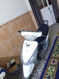 ماكس منغولي • نقص كهربايات • الشعب