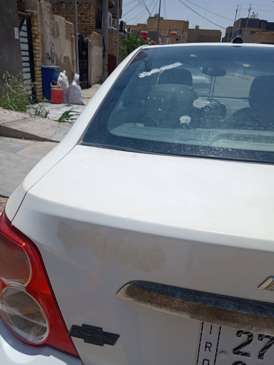السلام عليكم سياره شفروليه سونك موديل ٢٠١٤ أمريكي ماناقصها شي بس التبريد نقص غاز السعر ٥٥ ورقه وبيها مجال للشراي المكان الناصريه رقم التليفون ***********
