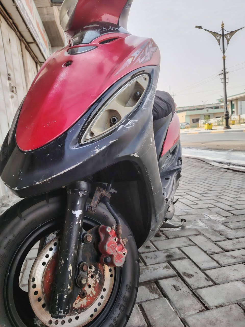 سلام عليكم عندي دراجه كامكو جي 4للبيع شوف عينك كلشي بيها اصلي المكينه تبخر سعر 350المكان البصره القبله رقم***********
