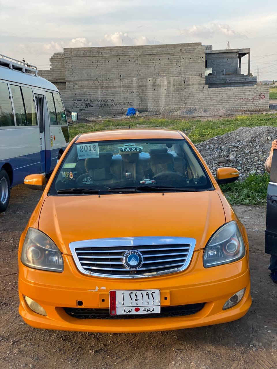 سلام عليكم
جيلي موبل 
موديل ٢٠١٢
رقم كركوك 
دفتر بنزين
كير محرك بلادي
صبغ عام لل جمالي 
سعر 50بي مجال 
عنوان كركوك
***********
