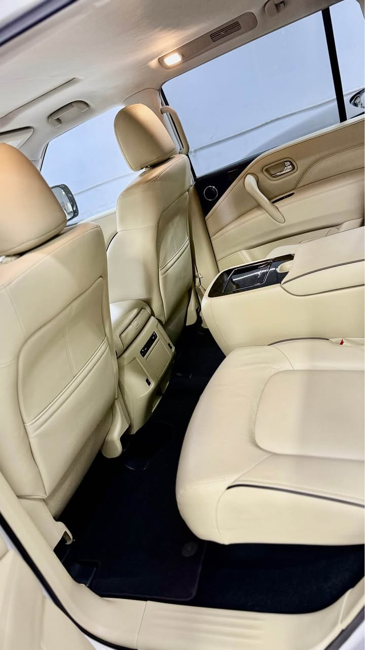 نفينيتي QX80 2023 فول فول ..مواصفات ،بصمه سلايد كشن جلد كشن هيتر سكان هيتر كشن خزن شاشه كبيره ٥ كاميرات حساس رادارات امامي و خلفي لايتات LED زينون كشن VIP ٣مقعد سكان و مرايه كهربائيه و بعد هواي مواصفات فقط ماشيه ٢٠ الف بدون صبغ فقط بونيد و شويه جاملغ PDR 
…..398$  *********** أربيل, العراق
