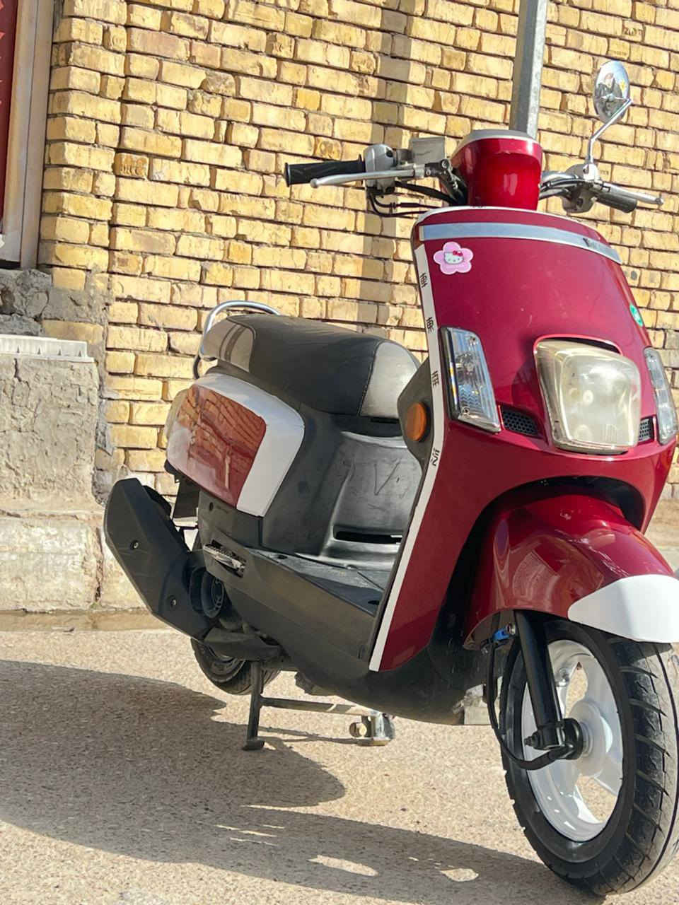 السلام عليكم بوليس مسطرة للبيع كفاله عامه من كلل شيي برغي ما ناقصها تخم كلجات خلفي وامامي رياضي WFبلاديات اجن من الحاوية وياهه قبل شهرين تقريباً
ً طلعت من الحاوية السعر 1100 مليون وميه وبيهه مجال المكان ناصرية حي الفداء التواصل خاص او ***********
