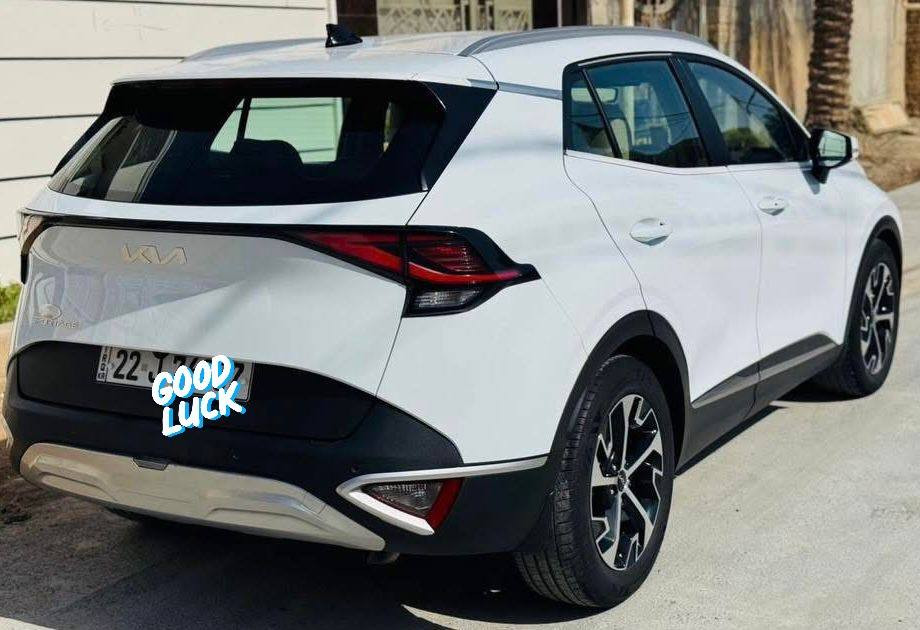 سبورتج 2023 رقم اربيل ماشيه 36 الف  بسمي مكانه بغداد مكفوله مواصفاته بصمه تشغيل اربع انضمة قياده حساسات رادار  سياره بيه طخه موضحه بصور نظيفة جدا رايده 220 ورقه وبيه مجال شي بسيط مكانه بغداد شراي يتصل ***********
