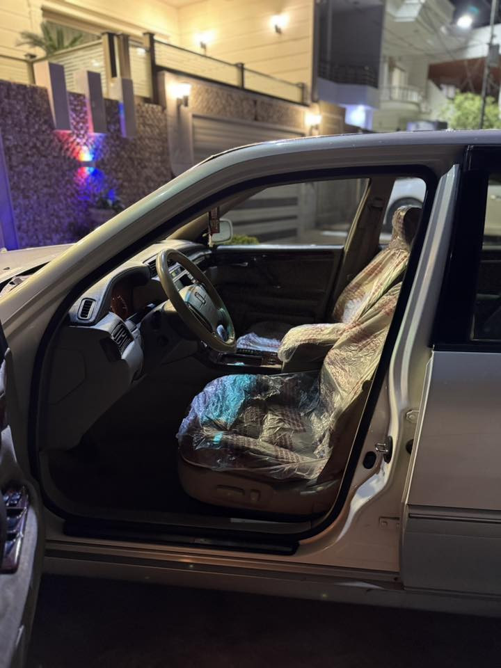 اخوان السلام علیکم ملکە ٢٠٠٢  D4:175 یعنی مکینە جبیر ادوات ادوات السیارە عدل ماشیة ١٣٦ حقیقی السیارە خیر من اللە مانقصها ای شی دخول جدید ماشاللە السیارە حیل نضیفة
رقم تلیفون *********** عنوان کلار سلیمانیە  
جەماعەت سلام علیکم 

ملیکە  ساغ ٢٠٠٢  پاکەتی مەکینە گەورە D4:175 بێرەقمی ساغ نمونەیە لەجوانی گێڕو مەکینە بەشەرت چوار ویلو تایەی لۆک پاتری تازەیە ڕۆنی گیڕو مەکینەی گۆڕدراوە ٢٥٠ نوقسانی نیە ناوی لەدەرێ جوانتر دەرێی لەناوی جوانتر 
ناونیشان کەلار 
ژمارەی تەلەفون 
***********
