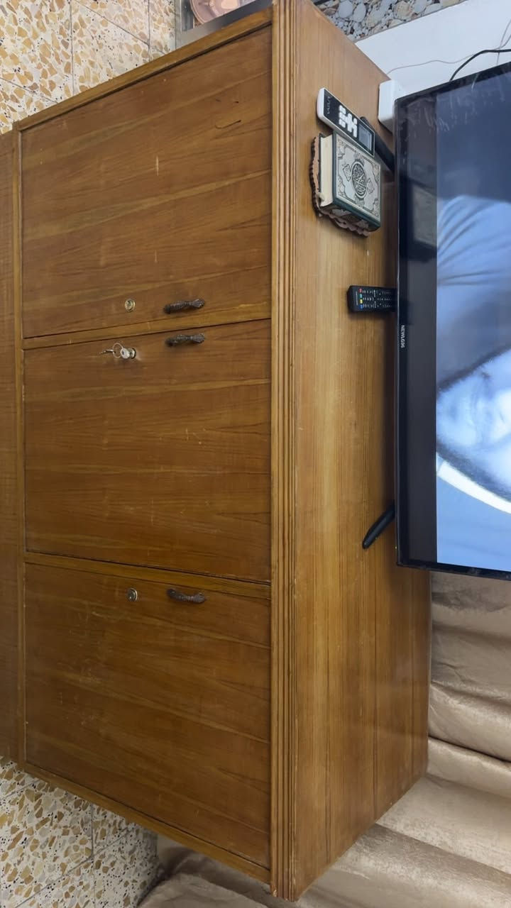 بوفيه خشب للبيع نظيفه اي ضرر مابيها متر ونص مكاني بغداد الكرخ السعر 75 الف


**إذا كنت صاحب هذا الإعلان وتريد حذفه لأي سبب، رجاءا أرسل رسالة إلى الدعم الفني**