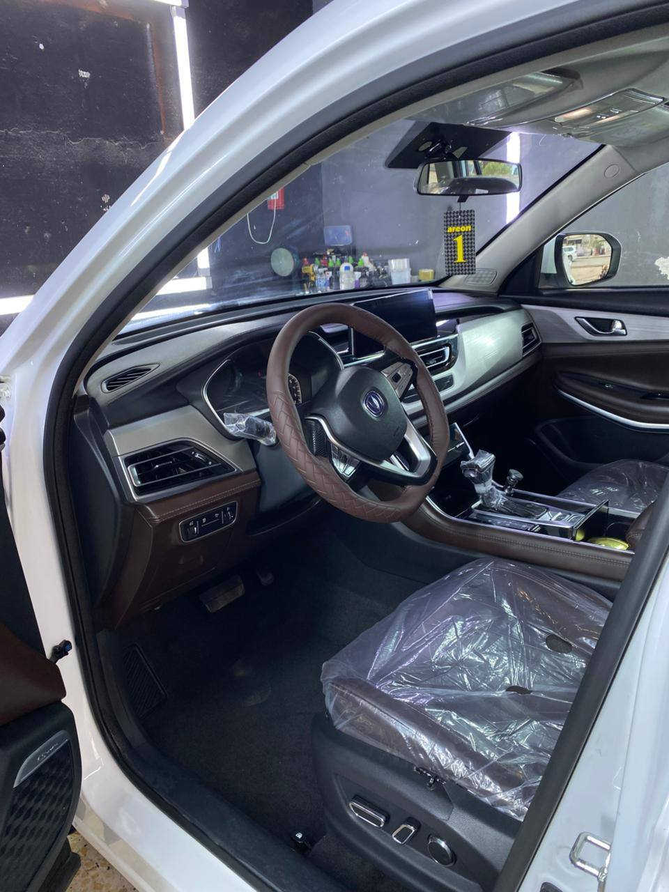 شنجان Sc75 2019 للبيع
فول موصفات
رادار امامي خلفي بنرامه
فول واحد علئ واحد
السيارة بيها ثنين بارد
مكفوله من كلشي 
سيارة جديده
السعر 140 مكان السياره ديوانيه
***********
