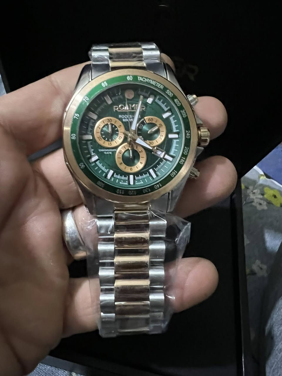 للبيع ساعة رومر سويسري وكالة اصليه بطاريه 
.. جديده ماملبوسه السعر خاص


**إذا كنت صاحب هذا الإعلان وتريد حذفه لأي سبب، رجاءا أرسل رسالة إلى الدعم الفني**