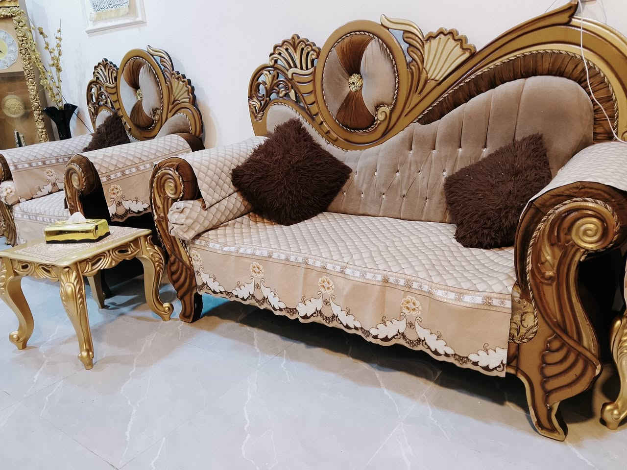 السلام عليكم تخم للبيع سعرة بـ200 وبي مجال غير متواجد عله الفيس الشراي يتفضل يتصل عله هاذا الرقم 
***********
