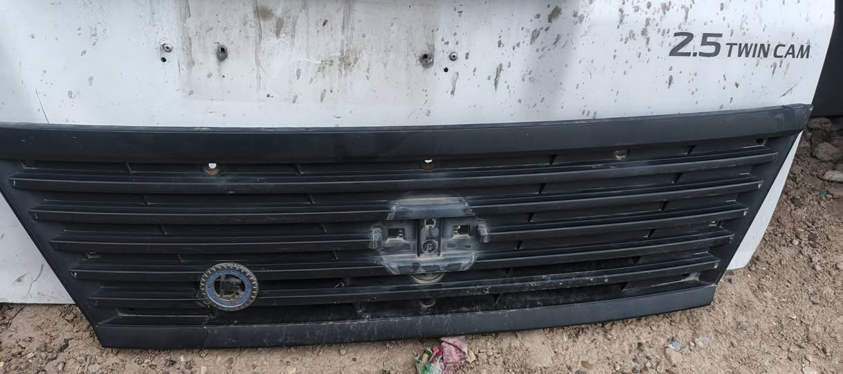 سلام عليكم غراض نيسان ناصية +عالية+هايسة
+ نيسان عالية  كشن يرهم جميع سيارات يم باب السلايت.  تلبيسات مال عالية
+ تجاوي هايسة يرهمن عل جنبي 
 جدد باب سلايت مال ناصية مكفول من الصبغ والضربة والبارد. 
جنطة مال ناصية عدد ٢ وحدة بيهة بارد وثانية صبغ شوية 
 سبايات مال ناصية عدد ٣ مكاني بغداد
منضومة غاز كاملة جيب وشد ***********...مكاني بغداد
