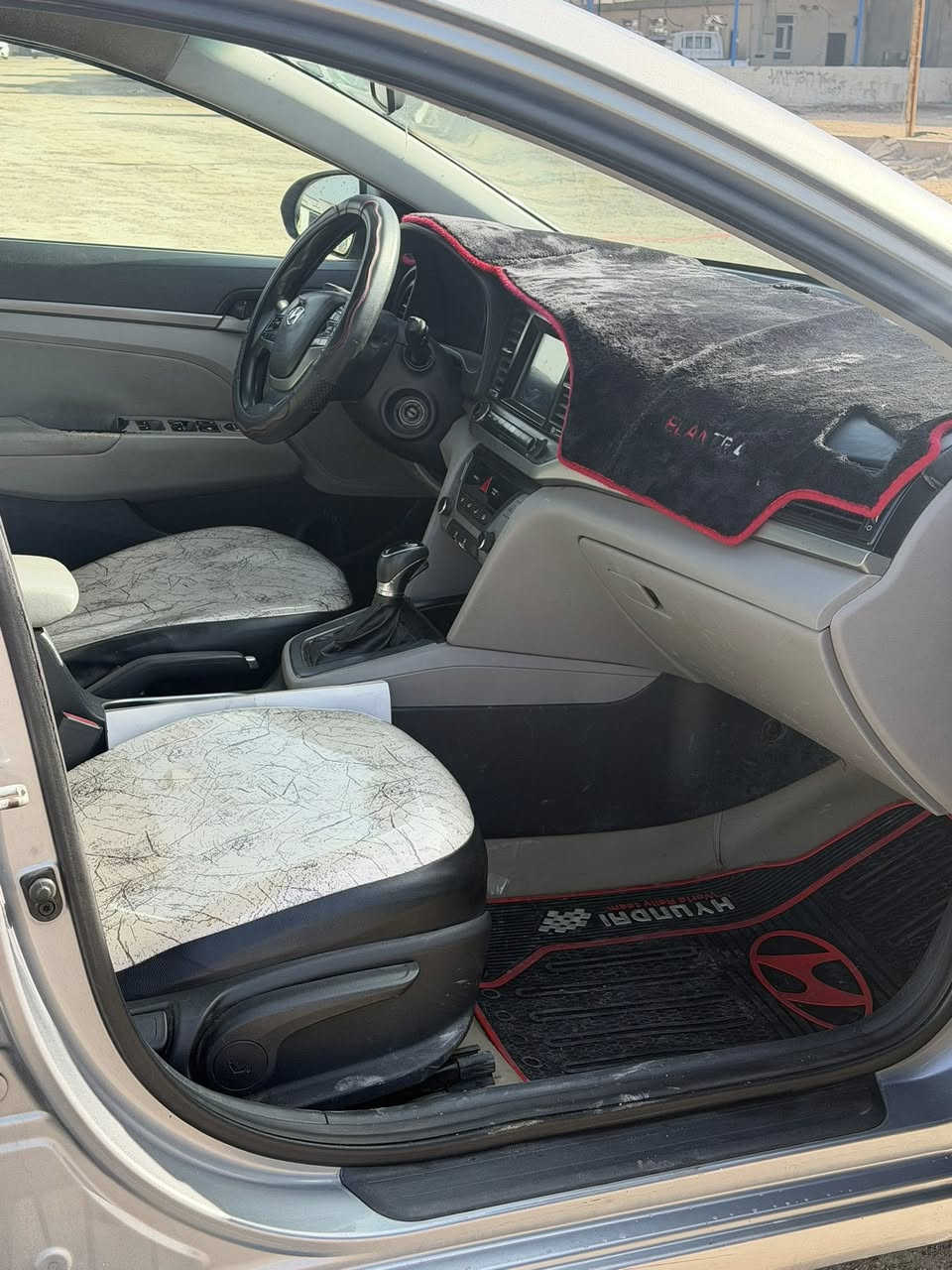 السلام عليكم للبيع النترا موديل 2017 وارد أمريكي حادث امريكة قطعتين وبل عراق قطعتين بدون دواخل سيارة جديدةكير مكينة كفالة صدر جديد تخم تاير جديد رقم بسمي مكاني بغداد السعر 111 وبيه مجال 
***********
