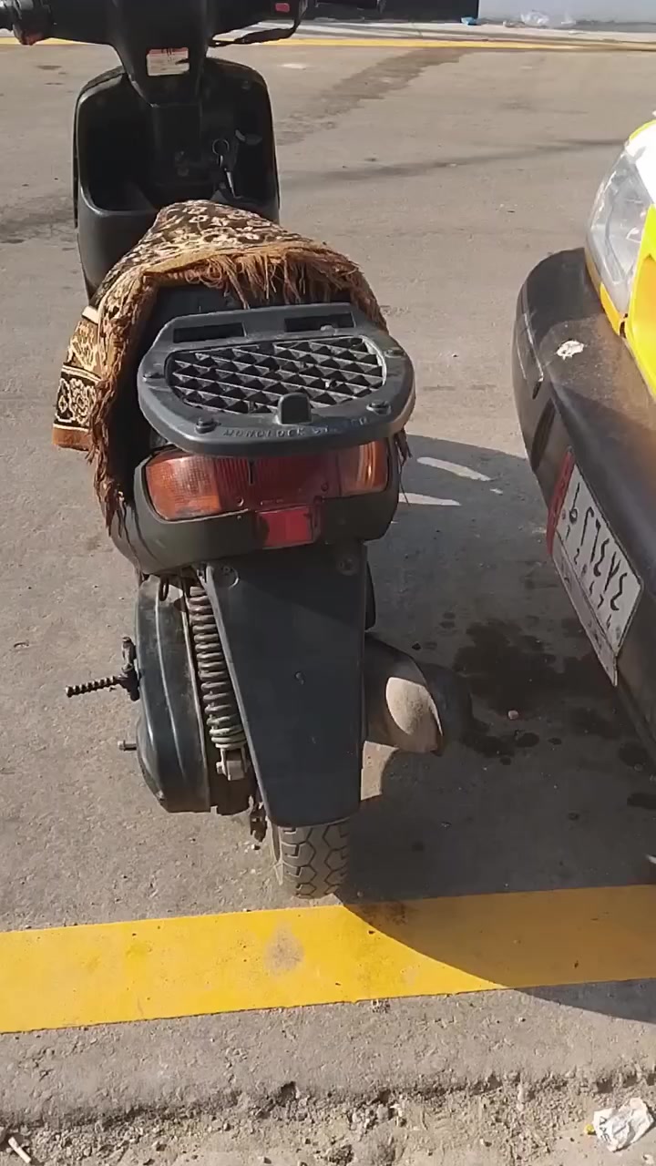 سلام عليكم دراجه بطه مكينه ناعمه مجفته مره وحده مو عندي عند راعيه اخذته قبل سنتين ناقصه باتري وسعر باتري 10الاف وسعر دراجه 375وبيه مجال بسيط او مراوس بدراجه بس مو دراجه 60 اي استفسار راسلني على هذه الحساب Ali Hany وهذه رقمي ***********
