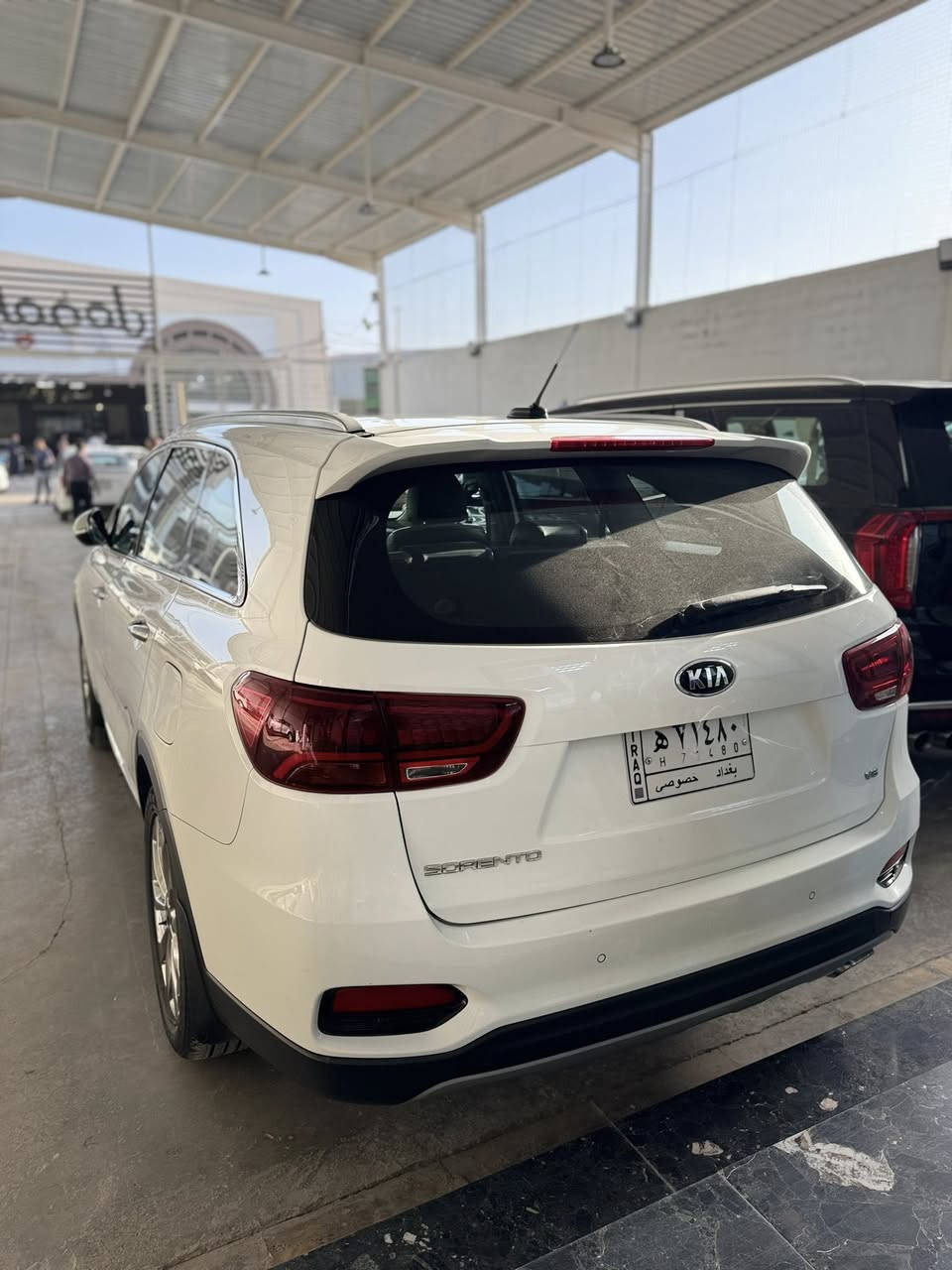 SORANTO 2020
السلام عليكم 
سورنتو 2020 فول مواصفات بانوراما و جلد و بصمة ومعروفه باقي المواصفات
كفالة عامه مكينة وگير و تبريد ما عدا بارد صغير كلش بالجاملغ الخلفي الايمن 
ماشية: 100 الف قابل للزياده
للأستفسار اكثر  : ***********
