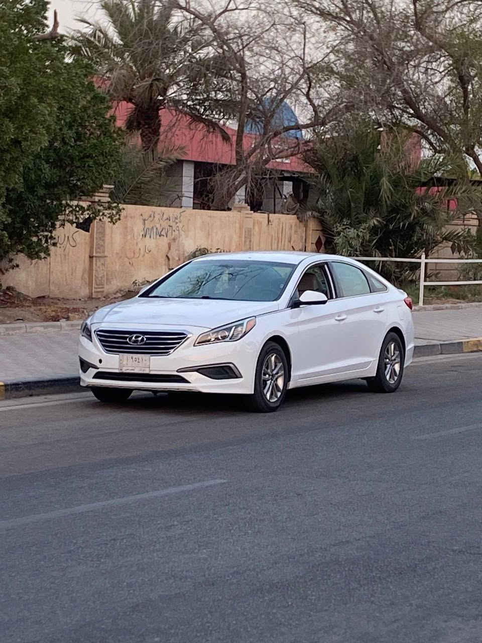 السلام عليكم 
سوناته 2017 مراوس 
وارد امريكي حادثهه خشم البنيد وخشم جاملغ الايمن فقط بدون كص بدون معجون بدون دواخل السياره خير من الله مكينه 2400 
 مكينه جديده انسه دوانز حط بانزين عادي وامشي ترايك وين ماتريد تخم تاير جديد تبريد ثلاجه تحكمات ستيرن ماشيه 170الفm مابيعلك اله تفحص رقم ذي قار مشروع وطني مراوس(( جارجر _ جيب _k5))انطي فرق  مكاني بصره  ***********
