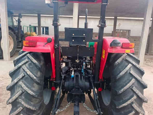 لبيع تركتر ايراني موديل 2023 انضف من الصورة شرط  رقم سليمانيه السعر 135ورقه مكانه كركوك دبس رقم ***********
