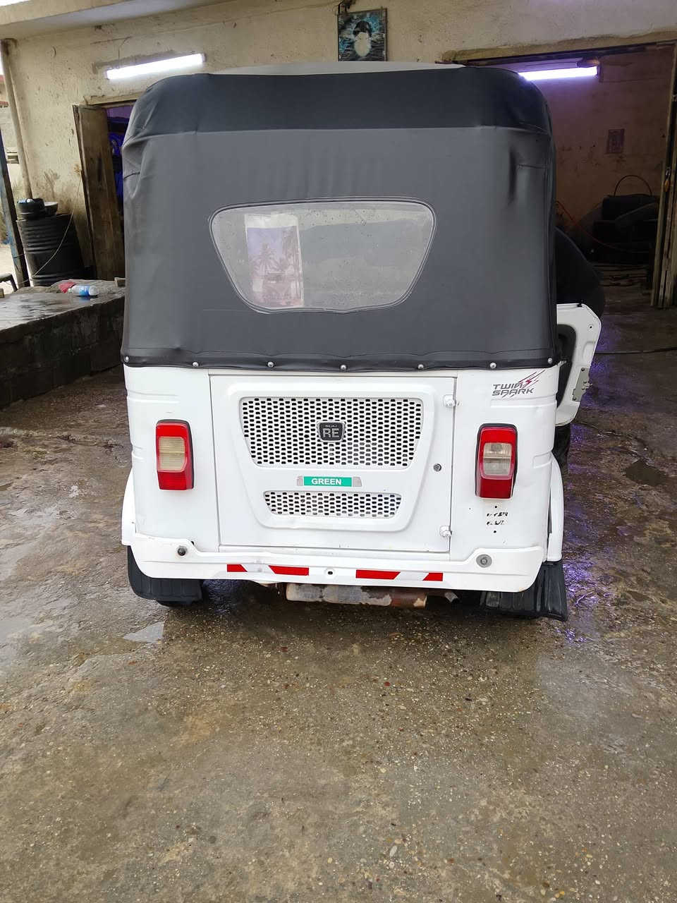 سلام عليكم تكتك للبيع 2022شهر2مرقمه بغداد تكتك خير من الله كامله بيه ضربه بلغد وصفحه معمرات سعر 7750وبيه مجال مكاني رئاسة العبيدي رقمي ***********
