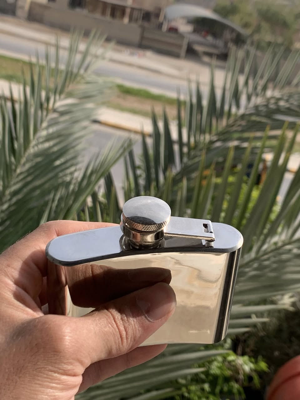 قاروره للبيع
الحاله جديده
لتواصل *********** 
العنوان بغداد الخطيب
