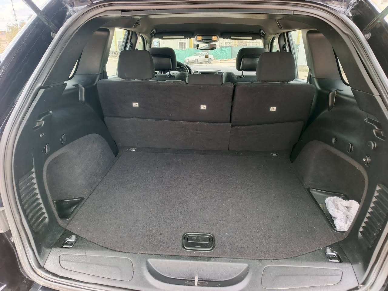 جيب لاريدو للبيع
موديل ٢٠١٧ لون اسود
ثلاث قتع امامي مصبوخ بيها شوية دواخل
سنويه و رقم جديد  ٢٠٣١ شرط تحويل غرامات
كوبون بنزين ويا سيارة جايزة و مابي دينار مصرف
كير محرك شرط ما ممفتوح
مكان كركوك سعر ١٦٥ بيها مجال قليل
***********
***********
