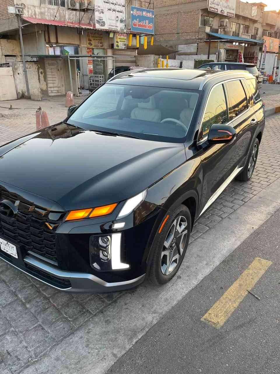 هيونداي بالسايد 2025 SEL
‼️ فوول

1 - اللون /  اسود

2 - العداد  /   12000m

3 - فور ويل

4-  شاشة عرض(داتا شو)

5- المحرك   v6    3.8 

6- بصمة تشغيل + بصمة ابواب 

7- اصطفاف ذاتي(تقديم +ترجيع)  

8-  فتحة سقف عدد ٢

9- سماعات هارمن كاردن عدد ١٦

10- رادار امامي  + خلفي 

11- حساسات امامي + خلفي 

12-  كامرات عدد 6  360 درجة 

13- كشنات امامي خزن ميموري 

14-  كشنات كهربائي تدفئة وتبريد

15- كشنات جلد  

16- انارة داخليه (محيطيه) + انارة دشبول 

17- بردات جانبية

18- تبريد مركزي امامي + خلفي منفصل التحكم

19-تحكم ستيرن + شفتات

20- تدفئة ستيرن 

21- مرايا هيتر + تعتيم 

22- صندوق كهربائي شفط + اربع وضعيات فتح صندوق

23 - وضعيات قيادة  (٥)

24- ويل كب حجم  ٢٠ 

25- اوتو هولد + نقطة عمياء 

26- سايد بريك بصمة + مثبت سرعة

27- شحن لاسلكي 

28 - إشارات بالمرايا  + إشارات جانبيه

29 - اوتو بريك 

30 - تحديد مسار

31 -شاشة ديجتال كبيرة

32 -تشغيل عن بعد .

33 - تدليك كشن .

34 - ويل كب حجم ٢٠

35 - نظام مانع انزلاق 

36 - نظام نزول منحدرات 

37 -كشنات Vip منفصل 

 والكثير من المواصفات لم تذكر بعد .

 

ضرر :- باب وجاملغ السايق نفسهم راجعات لكن صبغ شي قليل الباقي مكفولة السيارة مكفولة من التبديل من الصبغ غير الباب والجاملغ جهة السائق فقط محرك وكير مكفولة عام تعتبر جديدة دخول جديد 

التفاصيل :- 

السعر :- 300 ورقة وبيهة مجال 

للأستفسار :- *********** 

مكان السيارة :- بغداد الطالبية - حي جميلة -
