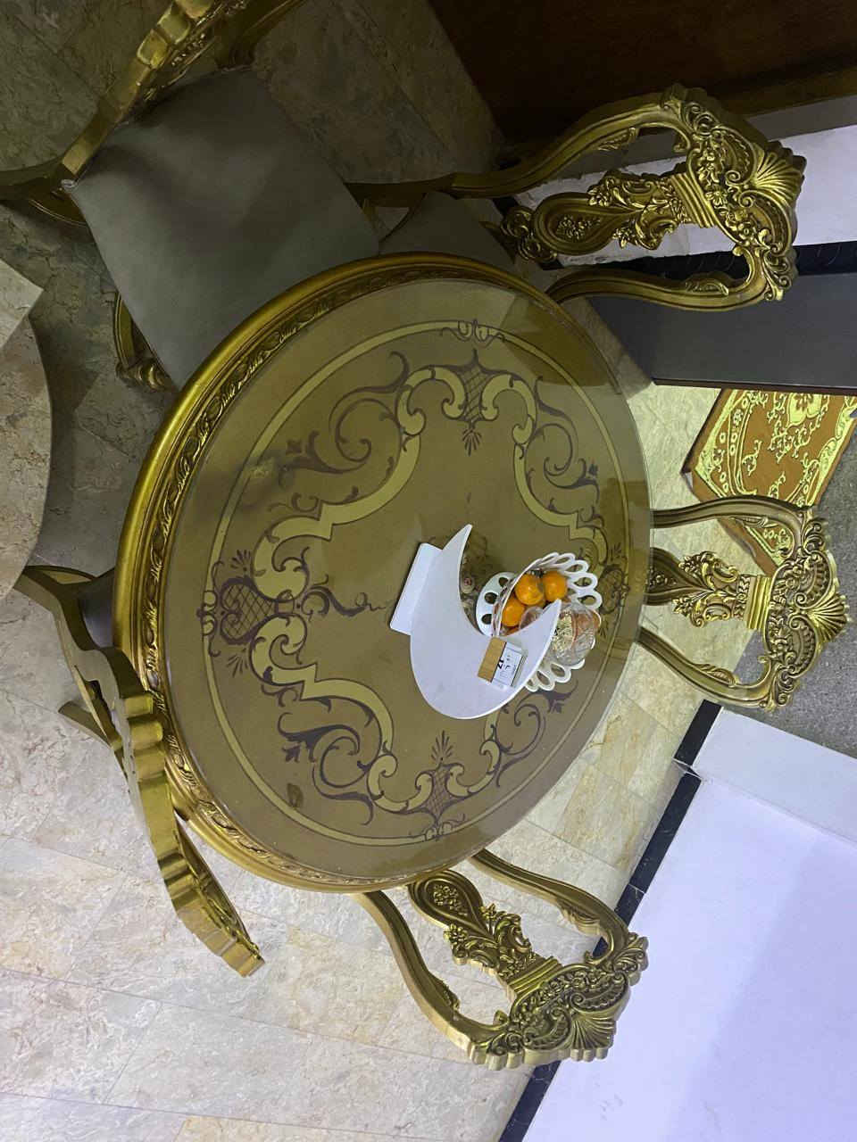 ميز طعام خمس كراسي خشب زان مصري عنواني بغداد العبيدي رايتة 300


**إذا كنت صاحب هذا الإعلان وتريد حذفه لأي سبب، رجاءا أرسل رسالة إلى الدعم الفني**