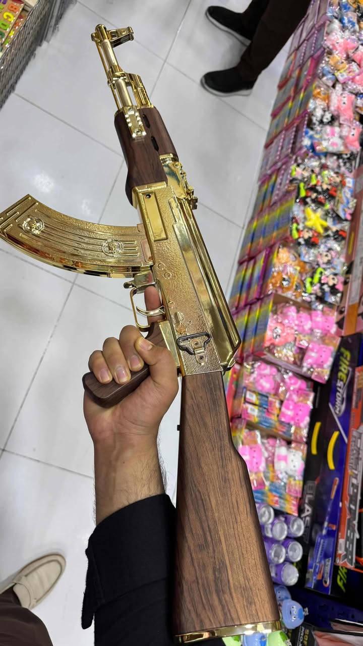 AK فئة قوية
مصنوعة من الفايبر گلاس مع البلاستك الحراري
قوية جداً 💪
📏 مدى الإطلاق: 25–40 متر

🎁 المحتويات:
▪️ كاتم
▪️ سكوب
▪️ حامل للسلاح
▪️ كيس كرات مجاني

💰 السعر: 160
🚚 التوصيل مجاني

📩 لتثبيت الطلب: أرسل رقمك وعنوانك
