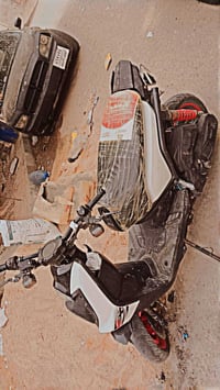 ياماها سكنز جبلي نوزل مو كابريتر بلاديه الدراجه كلها كفاله المحرك مامف...