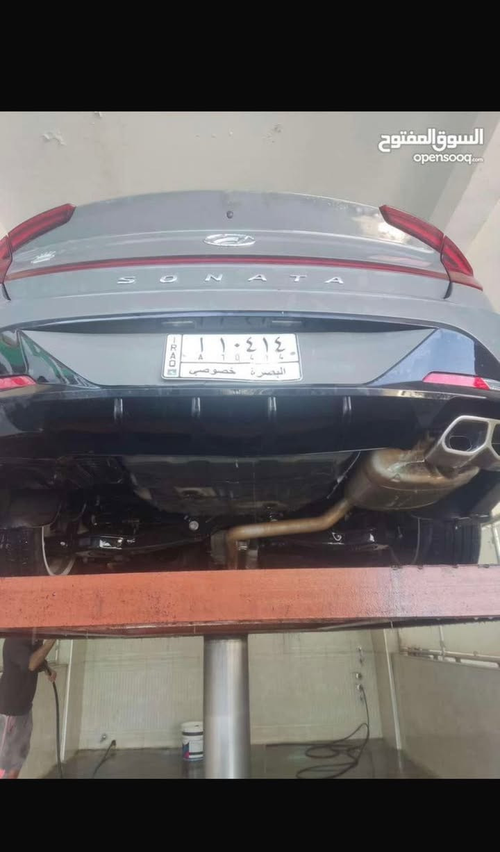 السلام عليكم 
سوناتا مديل 20
وارد امريكي 
فول عدا البانوراما
صبغ جاملغ وباب
رقم بصره باسمي
مكانه بصره
سعر 145 بيه مجال
***********
