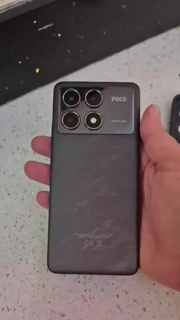 بوكو اف 6 برو ذاكرة 512. السعر 400 الف.
الملحقات فقط الشاحن الأصلي


**إذا كنت صاحب هذا الإعلان وتريد حذفه لأي سبب، رجاءا أرسل رسالة إلى الدعم الفني**