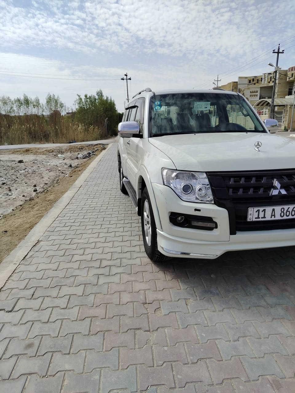 سلام عليكم باجيرو 2010حبتور فول موصفات السياره مكفوله كفاله عامه ماعده بارد قليل بجاملغ الخلفي السياره حلوه وجديده وجاهزه من كلشي رقم بغدا تحويل ثاني يوم مكانه كوت الخاجيه شارع 30 باقي التفاصيل ***********
