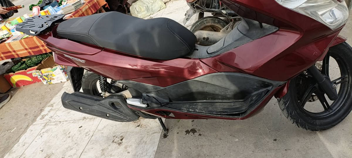 السلام عليكم بيسي اكس جيل ثاني مكينة 125 دراجة خير من الله صالهة شهرين نازلة رمبة دراجة مال جناي سعر 19ونص قفل اي ستفسار هاذة رقم ***********
