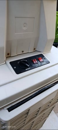 للبيع كونفيره دكت ام العنك مشتغلة شهر واحد سعر 225الف للاستفسار. 07714...