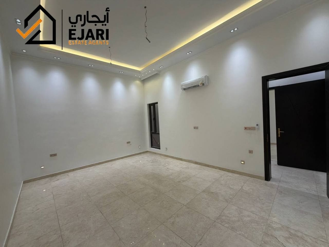 اعلان ايجار 
Ejari  إيجاري 
يوجد منزل في منطقه الاميرات بناء حديث غير مسكون داخل فرع هادئ سكني مساحه ٣٠٠ متر مودرن جدا راقي مجهز بالكامل سبالت 
يحتوي صاله +هول +مطبخ +حمام عدد٦ +غرف عدد ٥ وممكن اصير ٧ غرف +كراج +حديقه +مدخلين +بيتونه اكبيره ممكن اصير غرفه للشغاله 
للاستفسار  ***********
اذا مهتم بالسعر اكتب رقم 18 سوف يتم الرد خلال ثواني 
نقدم خدمه  اداره العقارات في جميع مناطق بغداد في حاله انك مشغول او امسافر وماعندك وكت اتابع البنايه او اي عقار يمنه الحل ايجاري بديل  
يلبي طلبك وانت مكانك بطرق حديثه 
او زيارتنا الى موقع الشركه في حي الجامعه الفرع مقابيل كليه الاداره والاقتصاد فرع مدرسه المباهج👇
 https://maps.app.goo.gl/uwkk4QPYd5EgivjP8?g_st=iw

 للمزيد من العروض يمكنكم الانضمام قناه التلكرام👇
https://t.me/omarEjari

وتساب 👇 فقط رسائل 
https://iwtsp.com/9647754445448

 التيك توك 👇
https://www.tiktok.com/@ejari86?_t=8V089pzmx7t&_r=1

 قناة  YouTube 👇

https://youtube.com/channel/UCPxpJjtiuOb1RoTmh_X9cZQ

#iraq #baghdad #kurdistan #iraqi #properties #property #investment #openhouse
#propertyinvestment #luxurylifestyle #apartment #sold #rent #apartments
#عقارات_المنصور #للايجار #ايجار #مجمعات #شقق #إيجاري #الجامعه  #المجمعات #شقق #سكني #اليرموك  #السلام #اليرموك #الجادريه #تجاري #الداوودي
