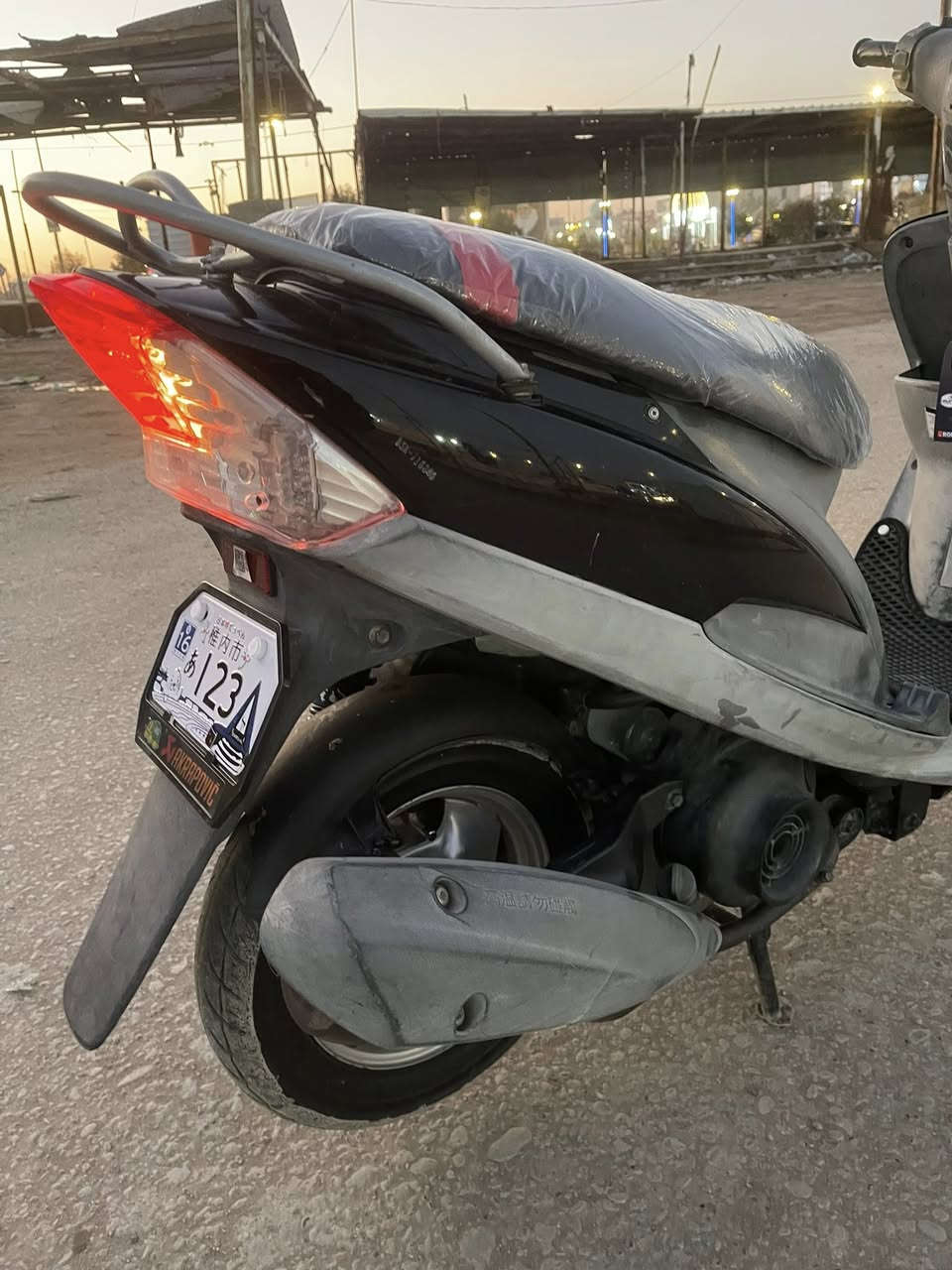 سلام عليكم دراجه للبيع ماكس منغولي دراجه كفاله ما مفتوحه  سلف هندر اشاير لايت دشبول كلشي شغال دراجه ناعمه ومعدل   مكان ديوانيه مركز هاذه رقمي ***********
