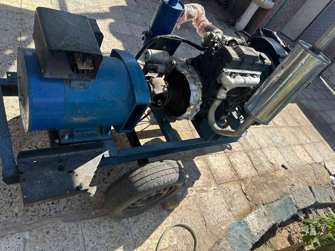 السلام عليكم
مولده كيه 2701راس توليد ٣٠ كيفي ثريفيز ١٢٠ امبير محرك  لاتنقيص ولا بخار مولد جاهز عالفحص 
الاستفسار والاتصال 
***********
***********
