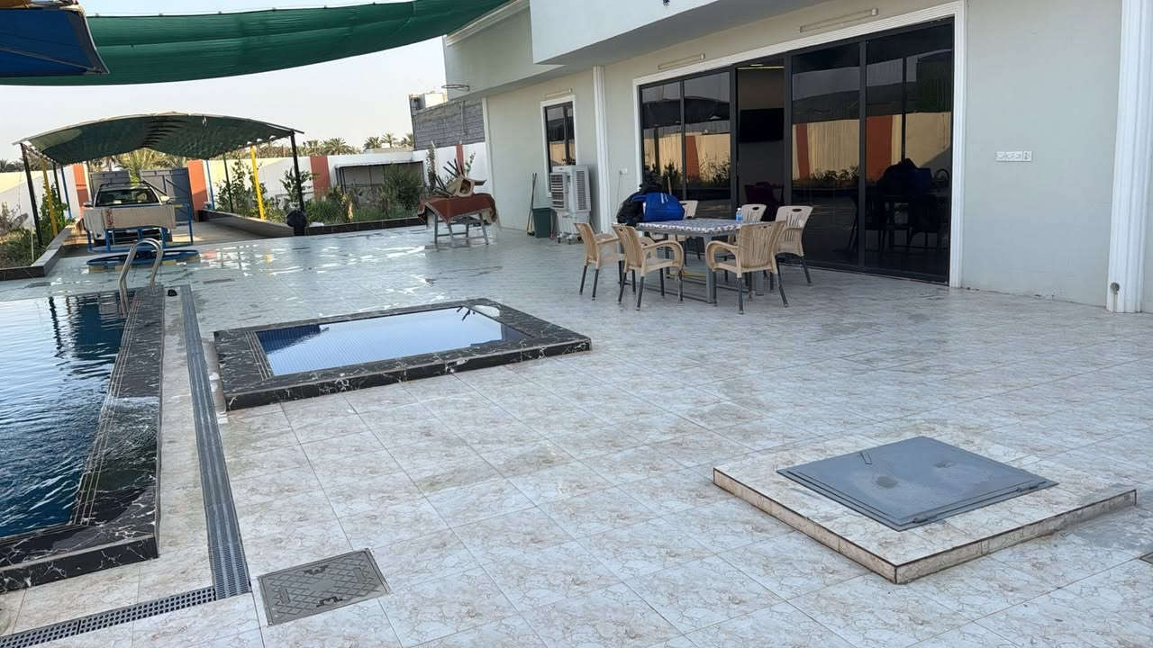 مزرعة ابو طيبة
يتوفر كافة وسائل الراحة😊

🔹مسبح كبير🏊🏻

🔹مسبح صغير🏊🏻‍♀️

🔹غرفة نوم وصالة كبيرة مكيفة🏘️

🔹مطبخ داخلي  و مطبخ خارجي 

🔹شواية سمك و كافة ملحقات

🔹مراجيح🎡⛱️مع العاب للاطفال 

🔹منضدة 🏓 

🔹فيشة 🕴🏻🕴🏻

🔹سماعة دي جي💃🏻

🔹شبكة انترنت 📶

🔹كهرباء 24 ساعة🚨🔌

📍موقع المزرعة صلاح الدين قضاء بلد

للحجز اتصل☎️📞

‏***********
