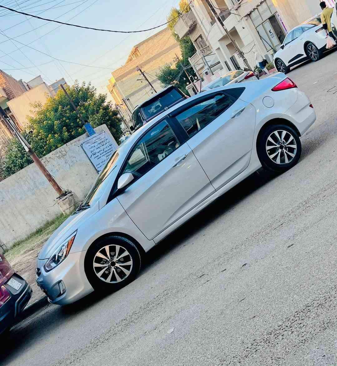 اكسنت ١٧ 
محرك ١٦٠٠ أمريكي 
ماشي ٩٤ 
سياؤه حلوه او ممتعوبه او كلشي اموضح بلسونار سعره 90 اوبيه مجال رقم تلفون ***********
