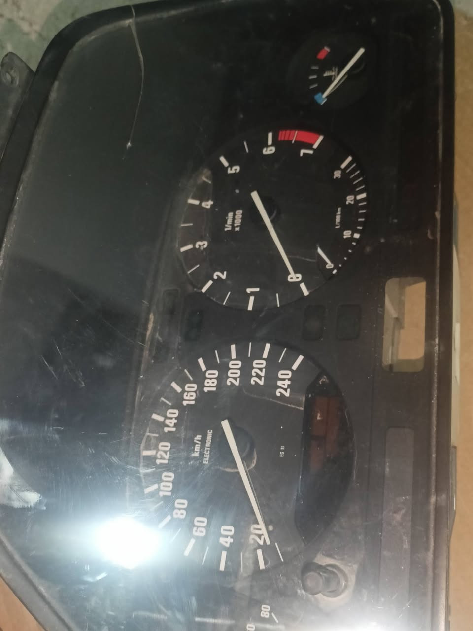 السلام عليكم
دشبول بي ام 535 ويرهم ل 525 للبيع
شغال اصلي مختم ألماني ما مفتوح
السعر 50 وبي مجال ***********
